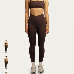 THE V LEGGING/ ESPRESSO 437